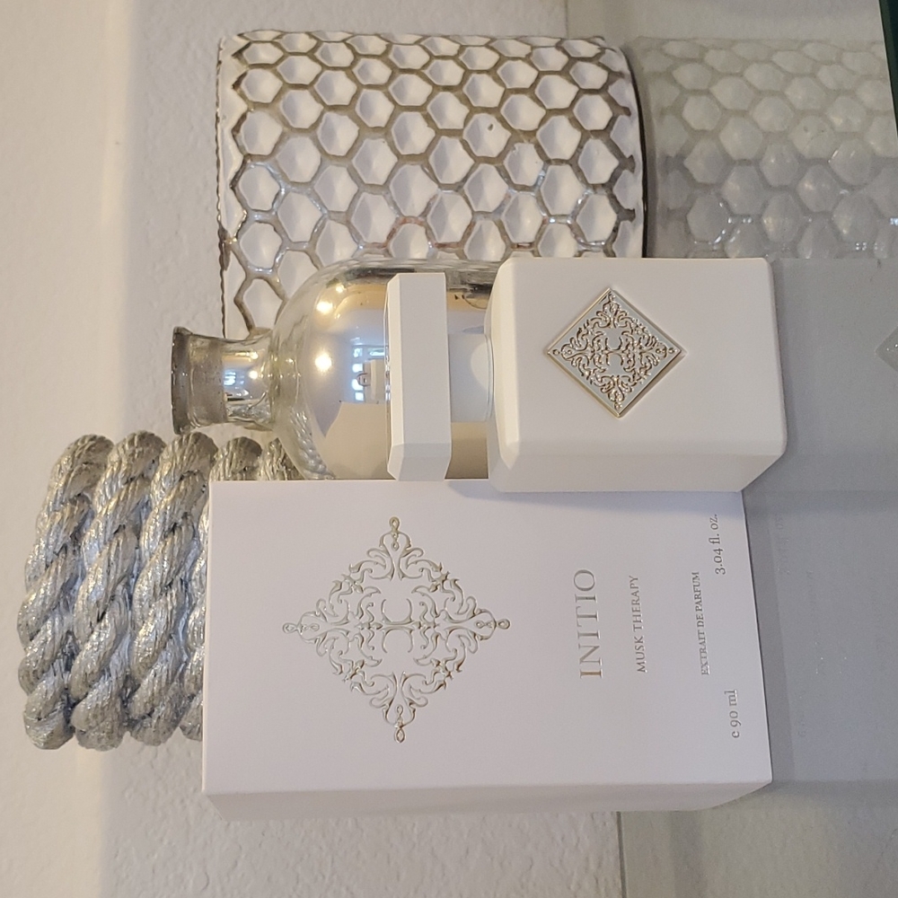 Initio Musk Therapy 3.04 FL Oz Extrait de Parfum
